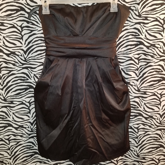 Women's Strapless Dress - Picture 1 of 7